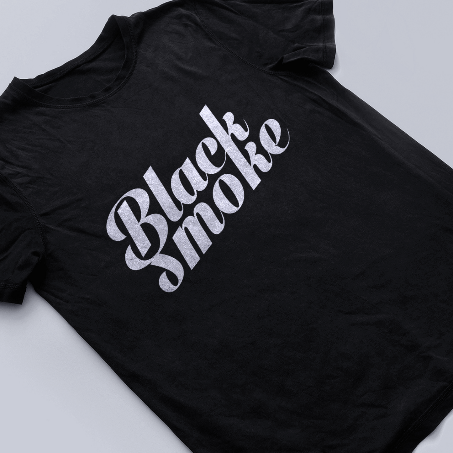 Remera Black Smoke - Logo Vintage